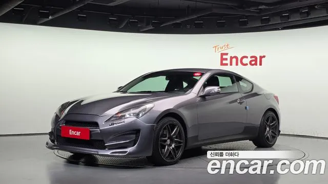 Hyundai Genesis 2011 — photo 1