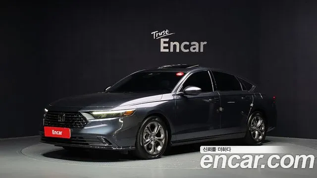 Honda Accord 2023 — photo 1