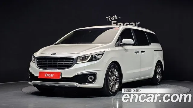 Kia Canival 2015 — photo 1