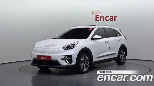 Kia Niro 2022 — photo 1