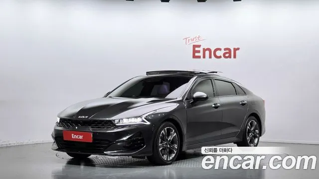 Kia K5 2023 — photo 1