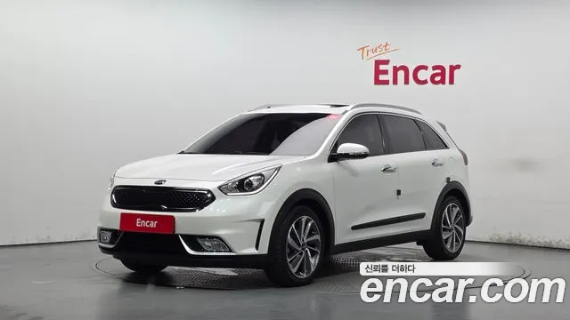 Kia Niro 2018 — photo 1