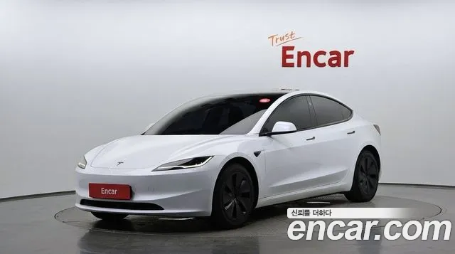 Tesla Model 3 2024 — photo 1