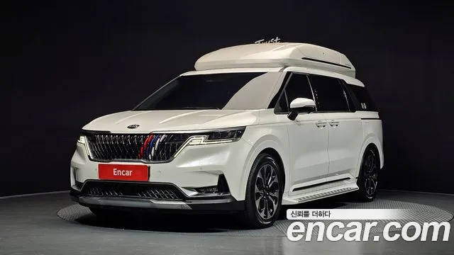 Kia Canival 2021 — photo 1