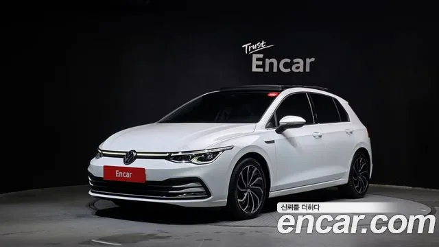 Volkswagen Golf 2022 — photo 1