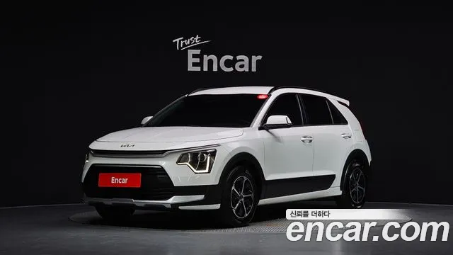 Kia Niro 2023 — photo 1