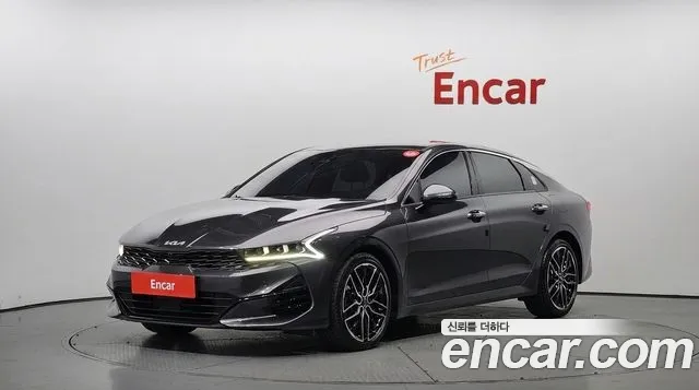 Kia K5 2023 — photo 1