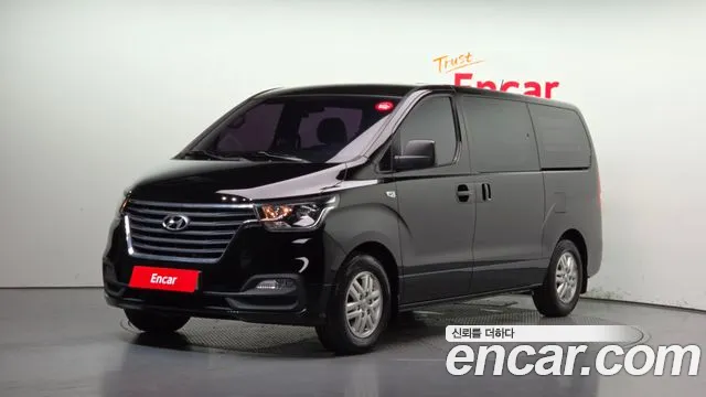Hyundai Starex 2020 — photo 1