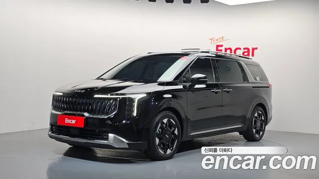 Kia Canival 2025 — photo 1