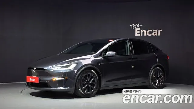 Tesla Model X 2024 — photo 1