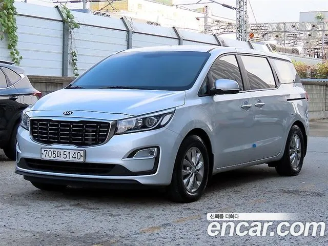 Kia Canival 2019 — photo 1