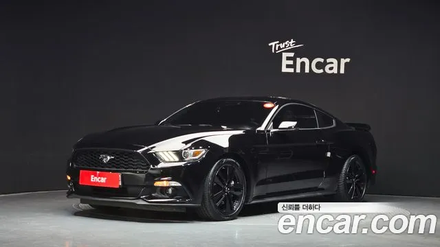 Ford Mustang 2017 — photo 1