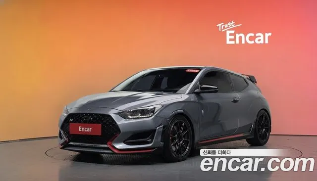 Hyundai Veloster 2019 — photo 1