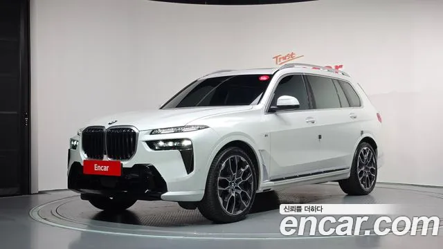 BMW X7 2025 — photo 1