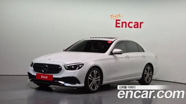 Mercedes-Benz E-Class 2022 — photo 1