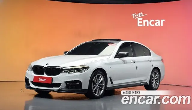 BMW 5-Series 2017 — photo 1