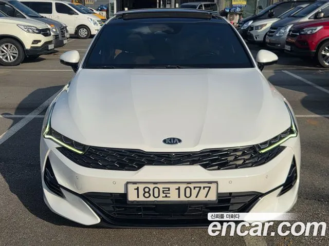 Kia K5 2020 — photo 1