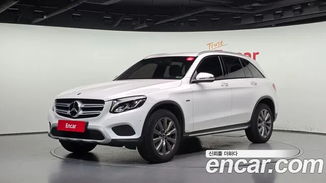 Mercedes-Benz GLC-Class 2019 — photo 1