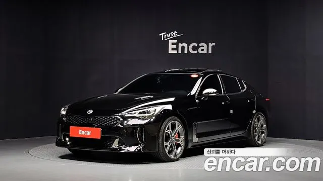 Kia Stinger 2018 — photo 1