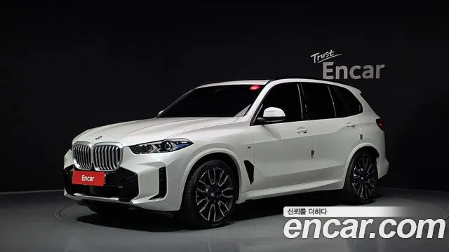 BMW X5 2025 — photo 1