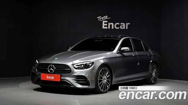 Mercedes-Benz E-Class 2023 — photo 1