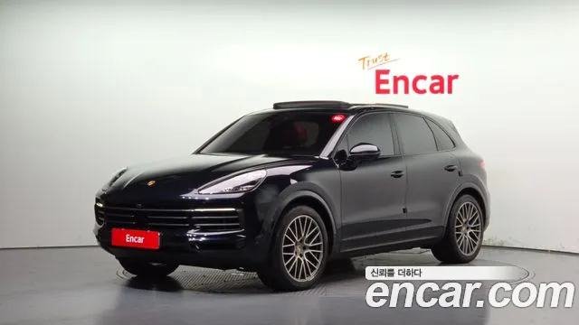 Porsche Cayenne 2023 — photo 1