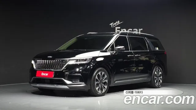 Kia Canival 2021 — photo 1