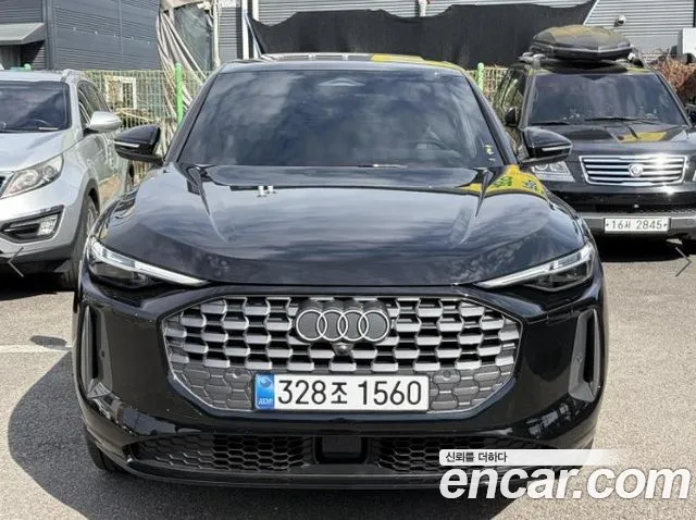Audi Q5 2025 — photo 1