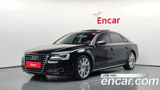 Audi A8 2012 — photo 1