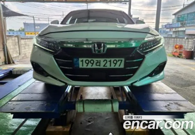 Honda Accord 2022 — photo 1