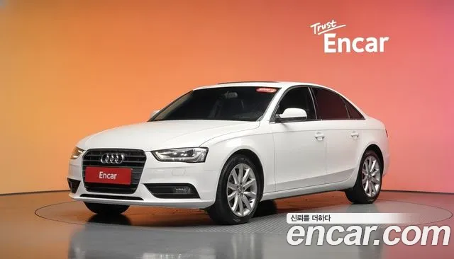 Audi A4 2013 — photo 1