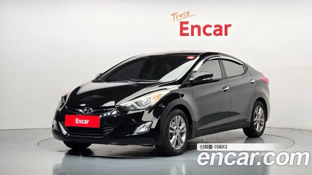 Hyundai AVANTE 2013 — photo 1
