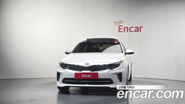 Kia K5 2016 — photo 1