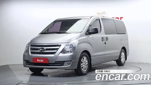 Hyundai Starex 2017 — photo 1