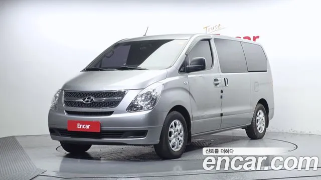 Hyundai Starex 2011 — photo 1
