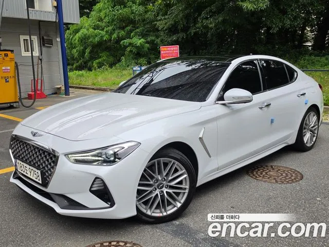 Genesis G70 2019 — photo 1