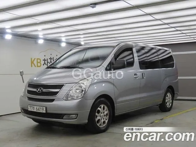 Hyundai Starex 2013 — photo 1