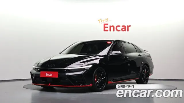 Hyundai AVANTE 2024 — photo 1