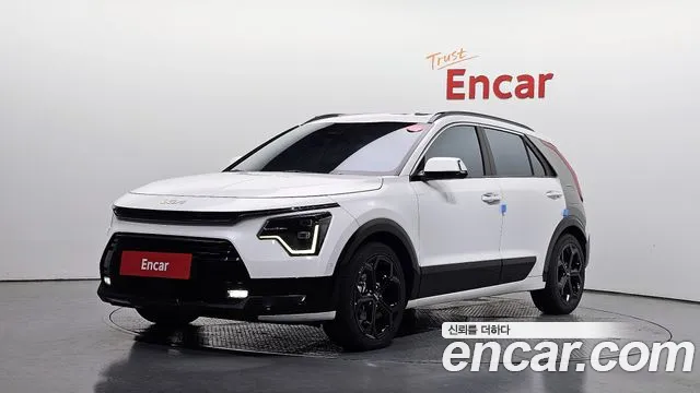 Kia Niro 2022 — photo 1