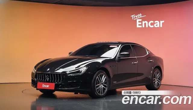 Maserati Ghibli 2021 — photo 1