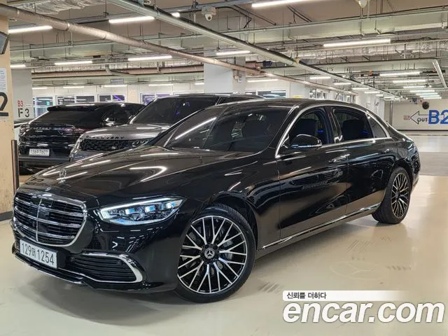 Mercedes-Benz S-Class 2026 — photo 1