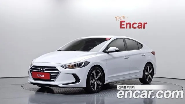 Hyundai AVANTE 2018 — photo 1