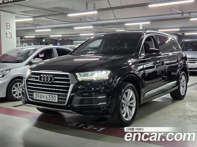 Audi Q7 2019 — photo 1