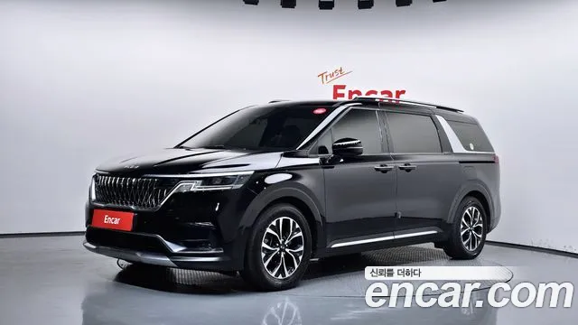 Kia Canival 2021 — photo 1