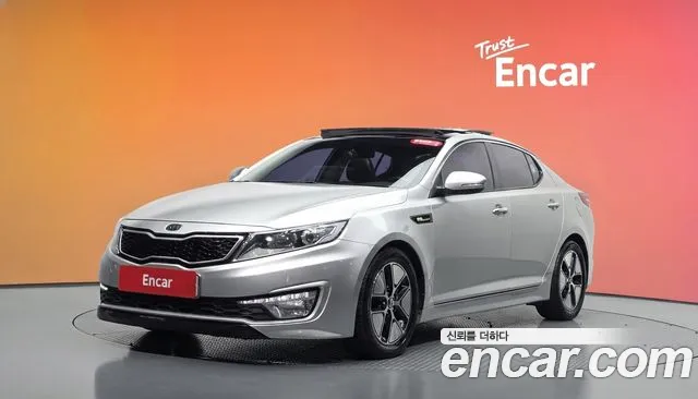 Kia K5 2012 — photo 1