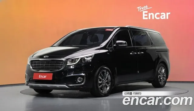 Kia Canival 2018 — photo 1