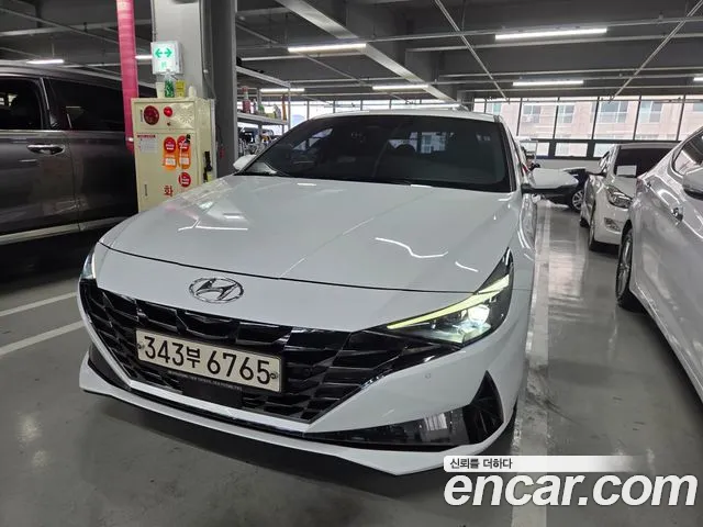 Hyundai AVANTE 2021 — photo 1