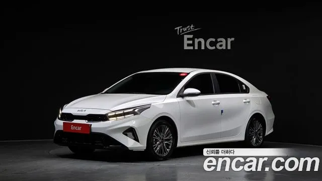 Kia K3 2023 — photo 1