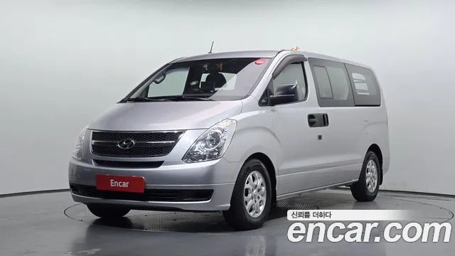 Hyundai Starex 2010 — photo 1