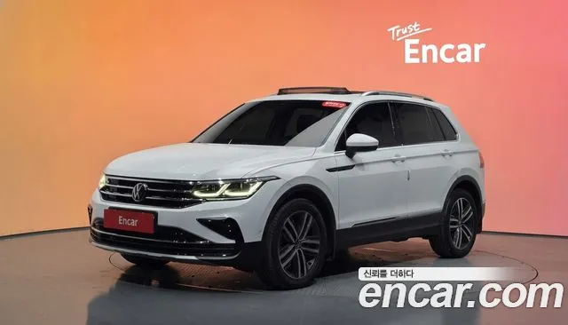Volkswagen Tiguan 2023 — photo 1
